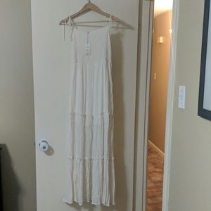 Women's cream maxi